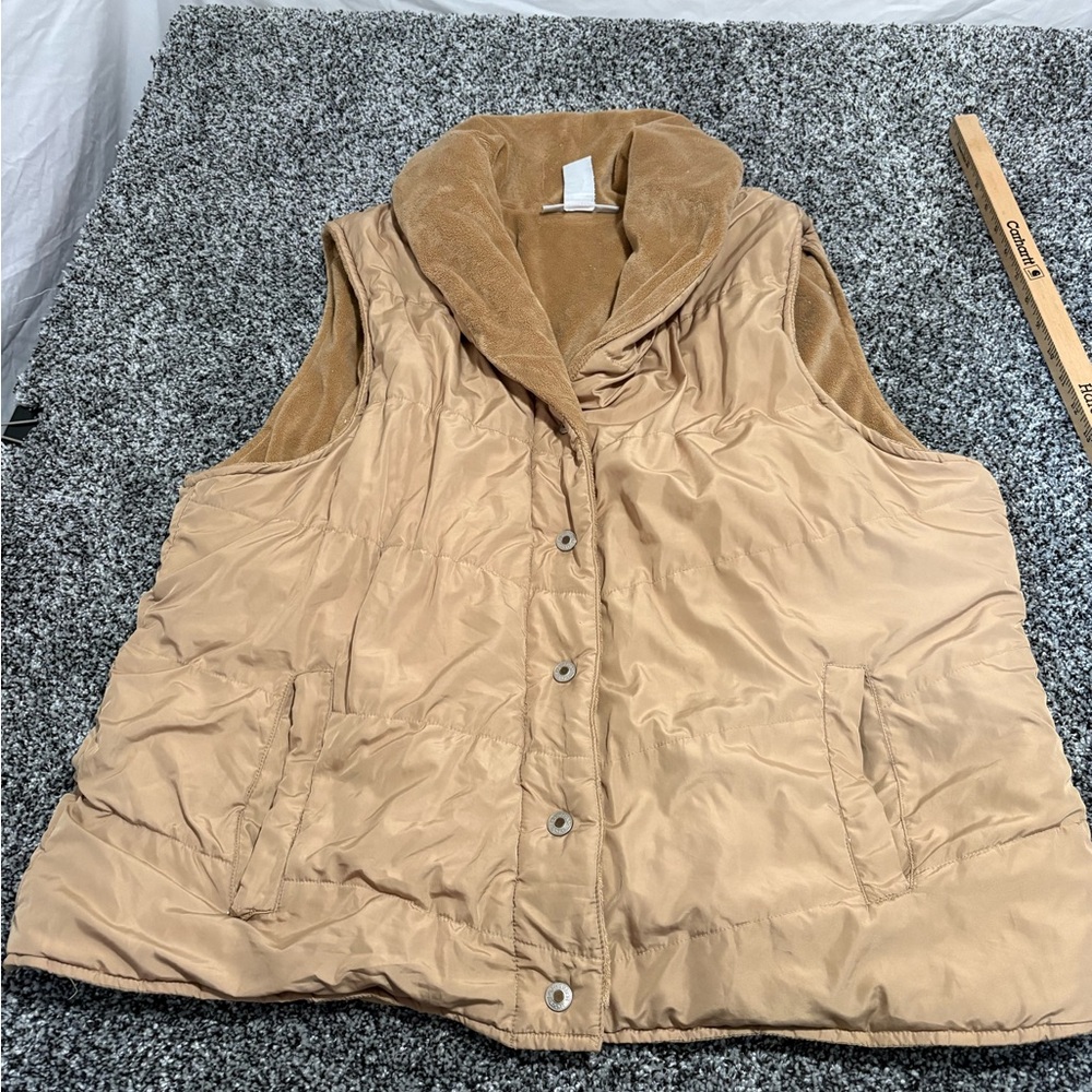 Sag harbor Women's Tan Puffer Vest size xl